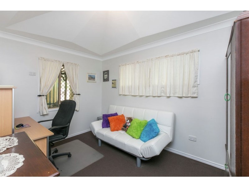 8 AUGSTEIN STREET, Coopers Plains QLD 4108