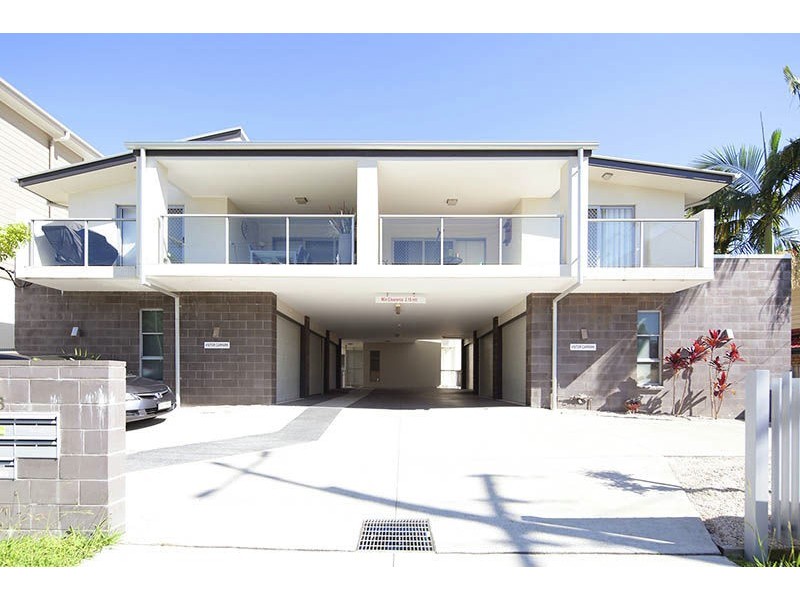 2/28 Adelaide st, Carina QLD 4152