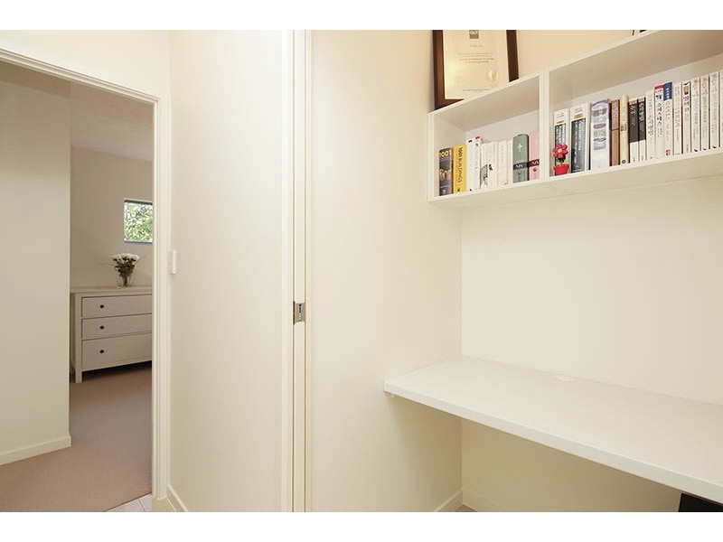 2/28 Adelaide st, Carina QLD 4152