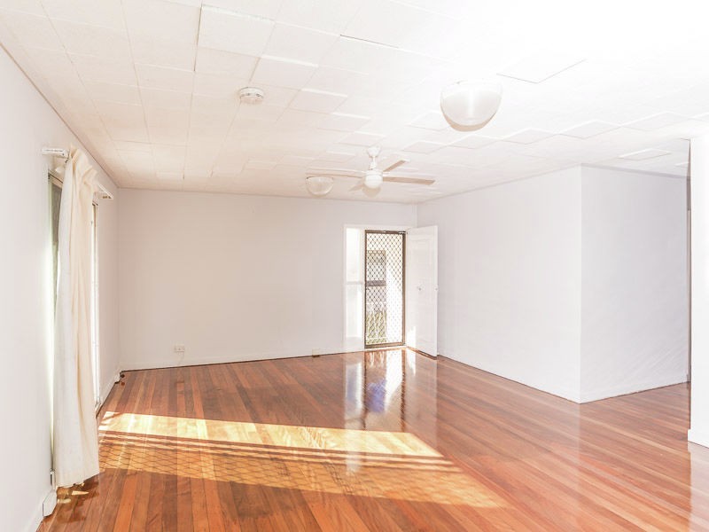42 Wemvern Street,, Upper Mount Gravatt QLD 4122