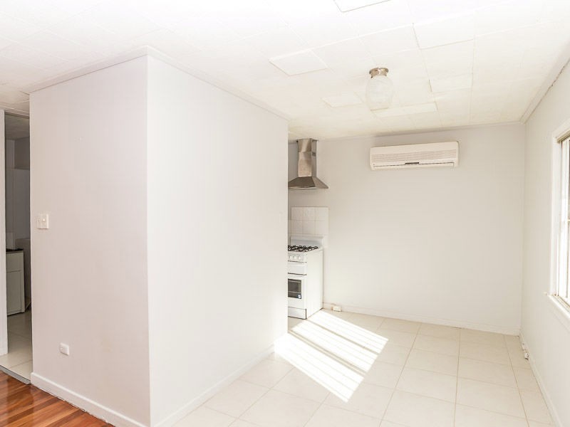 42 Wemvern Street,, Upper Mount Gravatt QLD 4122