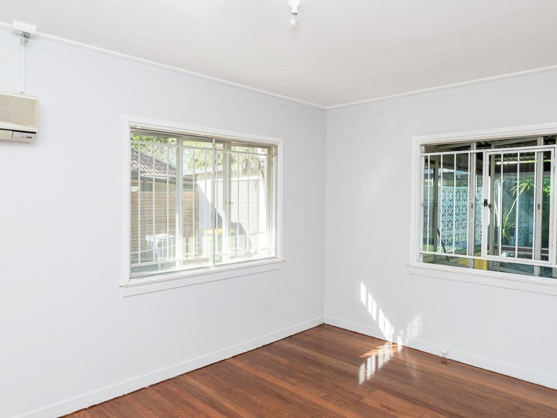42 Wemvern Street,, Upper Mount Gravatt QLD 4122