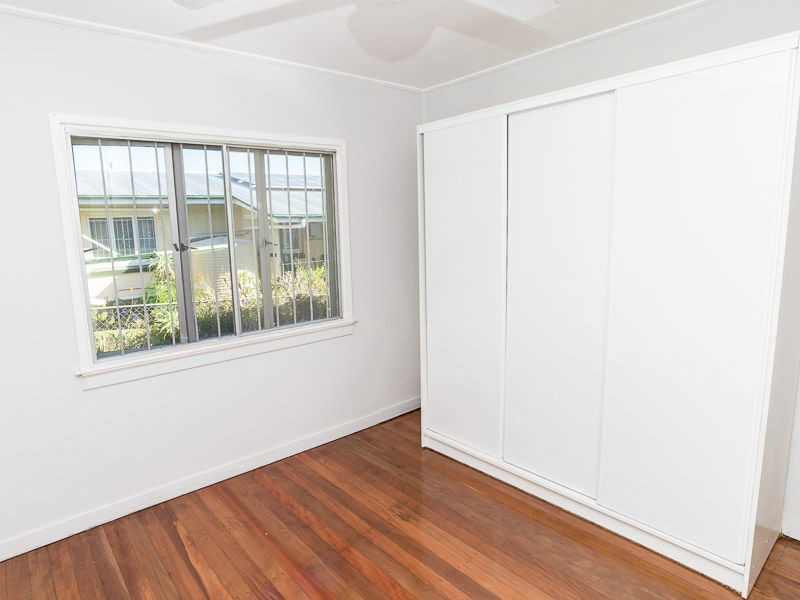 42 Wemvern Street,, Upper Mount Gravatt QLD 4122