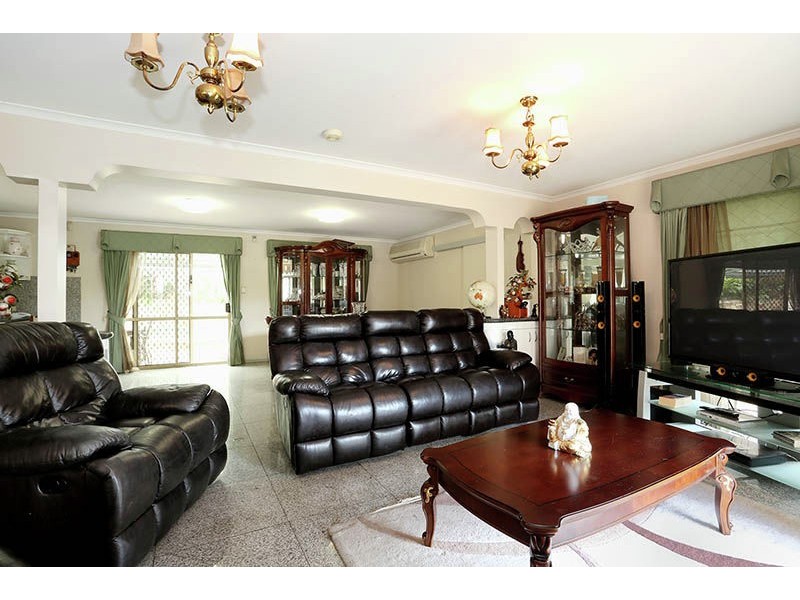 27 Metropole Street, Robertson QLD 4109