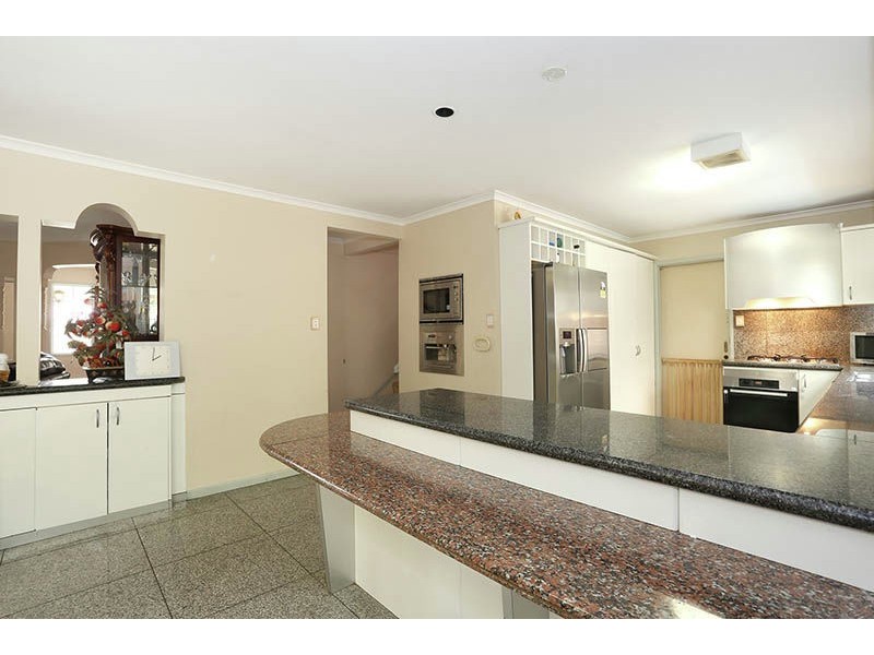 27 Metropole Street, Robertson QLD 4109