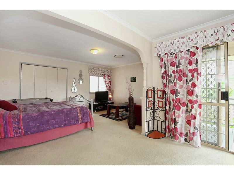 27 Metropole Street, Robertson QLD 4109