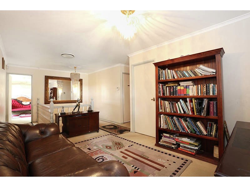 27 Metropole Street, Robertson QLD 4109