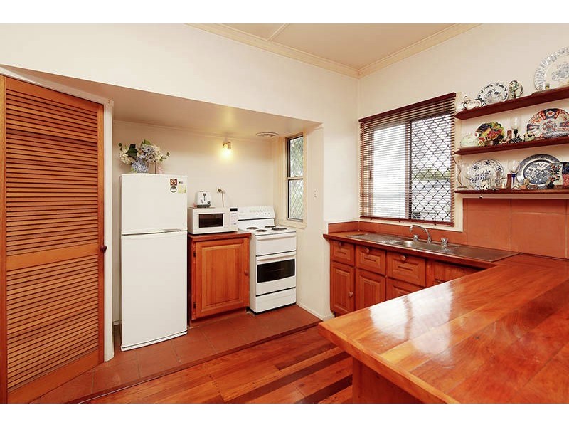 5 Beechcroft Street, Coopers Plains QLD 4108