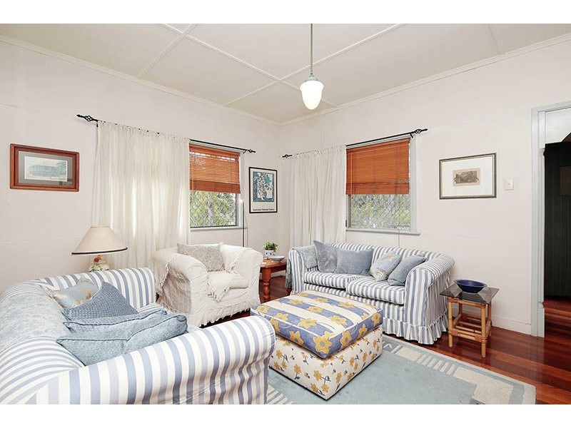 5 Beechcroft Street, Coopers Plains QLD 4108