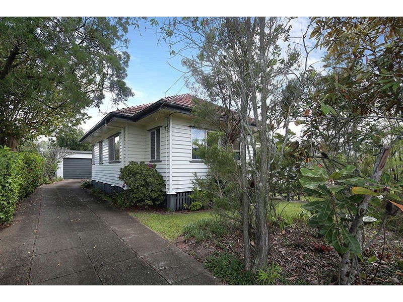 5 Beechcroft Street, Coopers Plains QLD 4108