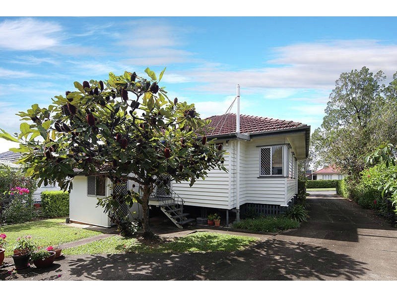 5 Beechcroft Street, Coopers Plains QLD 4108