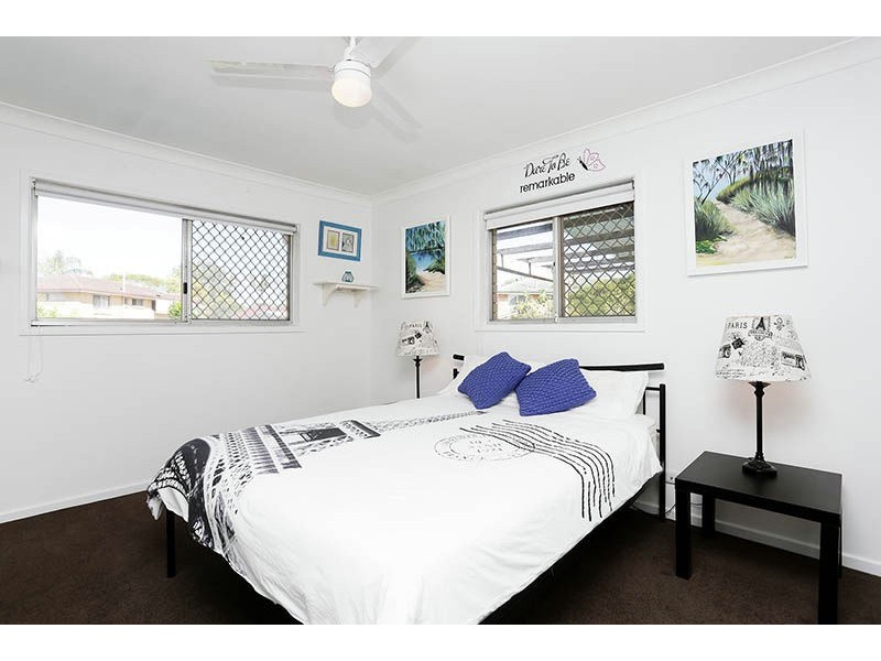 18 Bluegum Street, Macgregor QLD 4109