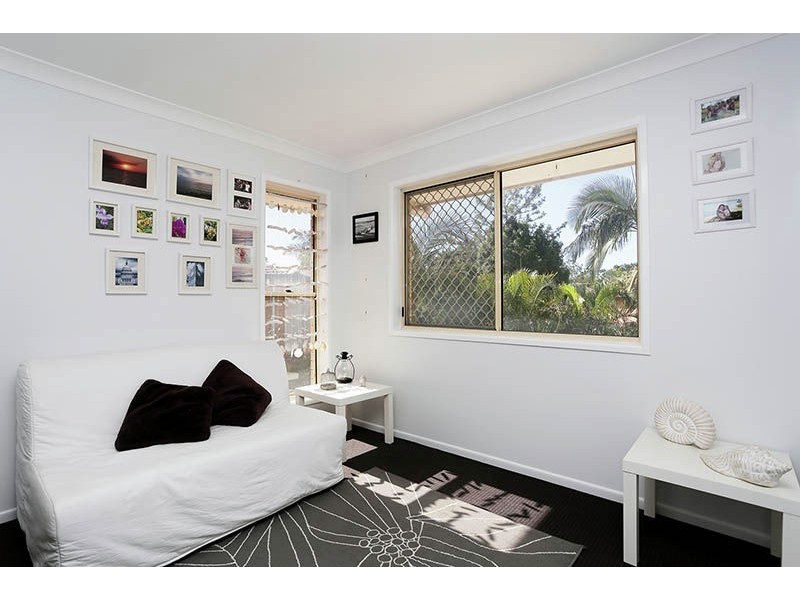 18 Bluegum Street, Macgregor QLD 4109