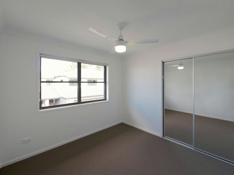 8/30 Girraween Ct, Parkinson QLD 4115