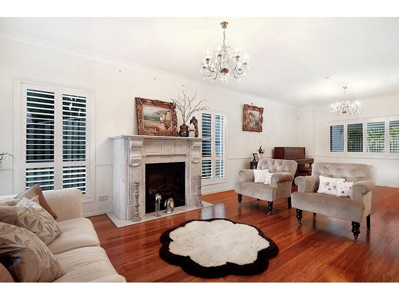 26 Hanrahan Street, Robertson QLD 4109