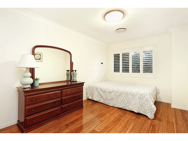 26 Hanrahan Street, Robertson QLD 4109