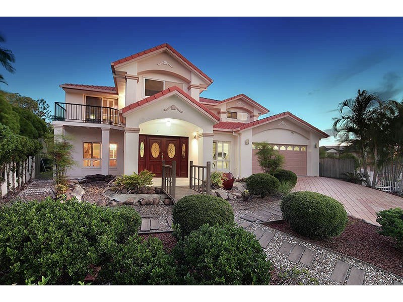 26 Hanrahan Street, Robertson QLD 4109