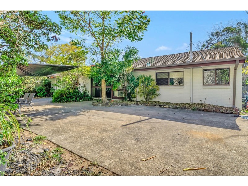 14 Cinderella Drive, Springwood QLD 4127
