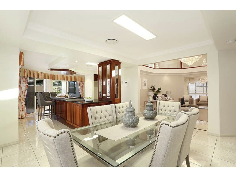 7 Pinnacle Place, Eight Mile Plains QLD 4113