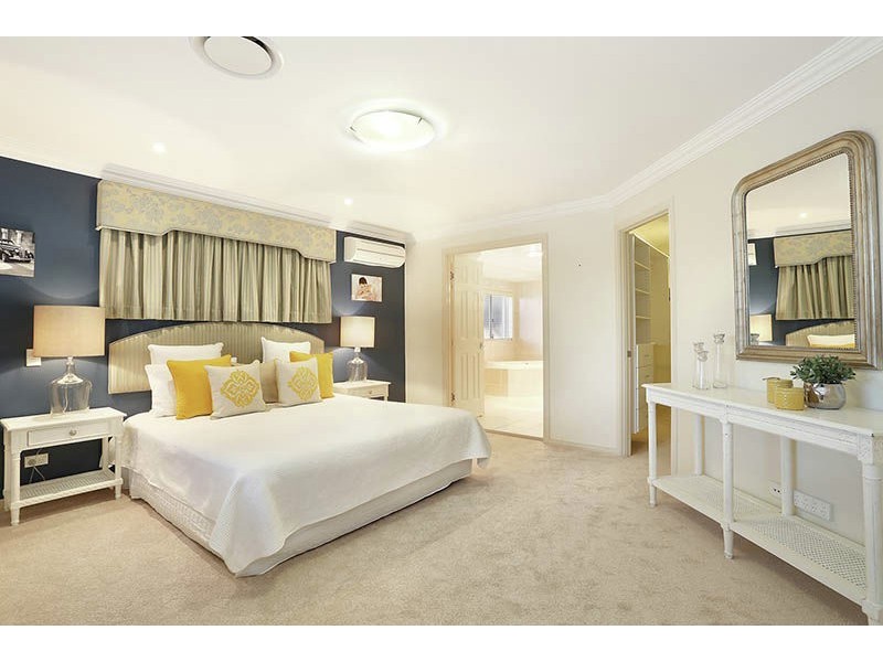 7 Pinnacle Place, Eight Mile Plains QLD 4113