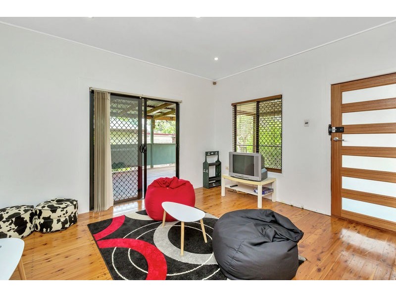 31 MIDDLE STREET, Coopers Plains QLD 4108