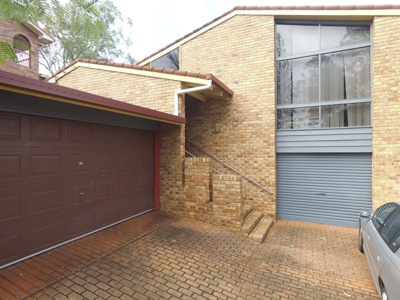 83 Dennis Road, Springwood QLD 4127