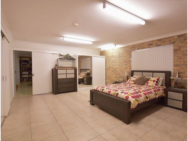 83 Dennis Road, Springwood QLD 4127