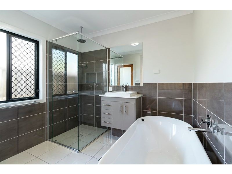 8 Lawford St, Sunnybank QLD 4109