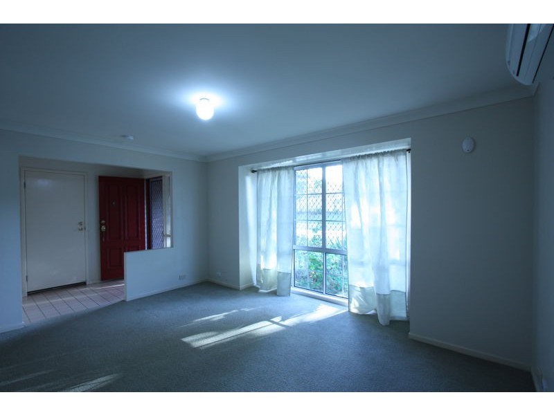 23 Greenlaw Place, Eight Mile Plains QLD 4113