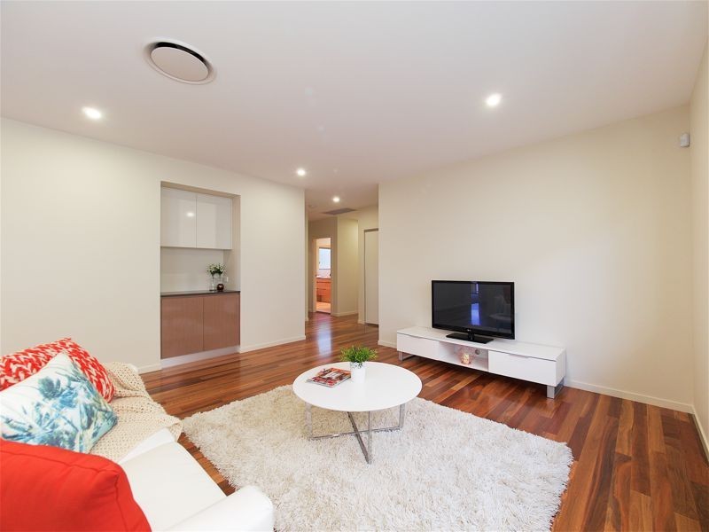 42 Panorama Street, Rochedale QLD 4123