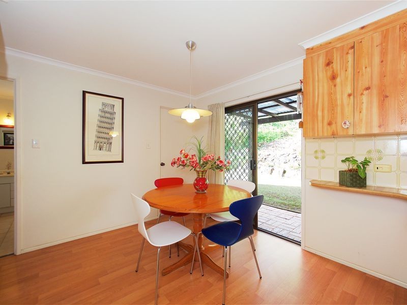 30 Nankoor St, Chapel Hill QLD 4069