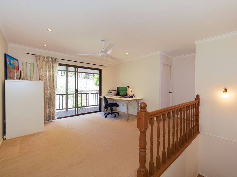 30 Nankoor St, Chapel Hill QLD 4069