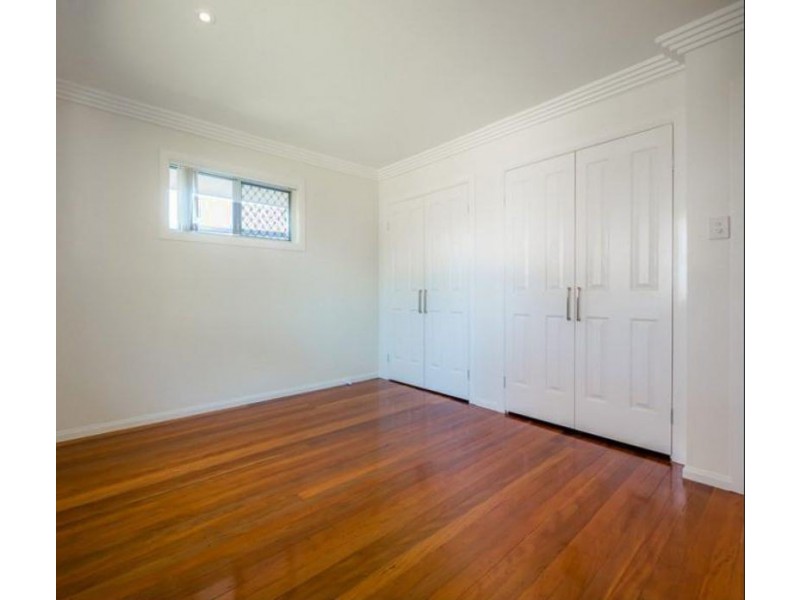 61 Cinderella Drive, Springwood QLD 4127