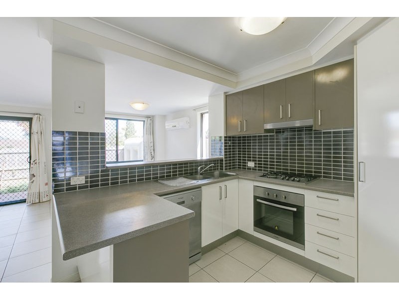 27/8 Charnwood St, Sunnybank Hills QLD 4109