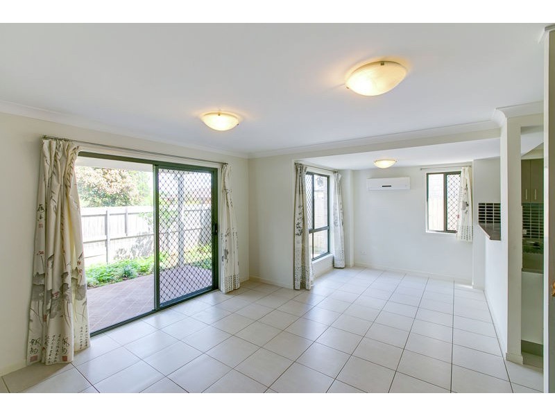 27/8 Charnwood St, Sunnybank Hills QLD 4109