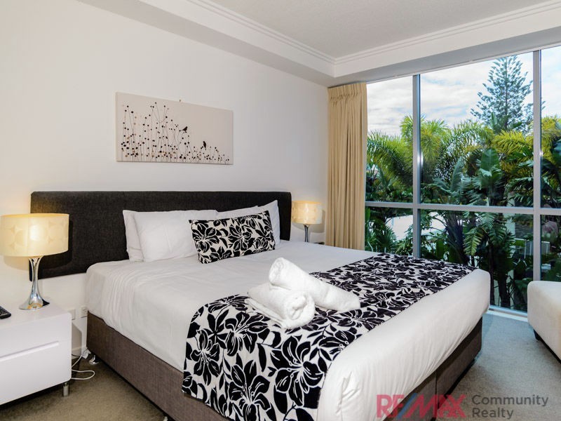 13/25 Surf Parade, Broadbeach QLD 4218