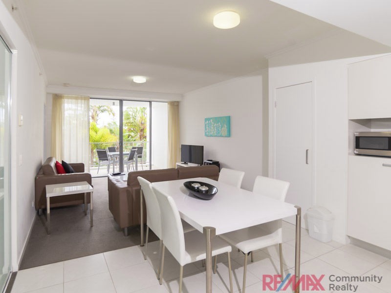 13/25 Surf Parade, Broadbeach QLD 4218