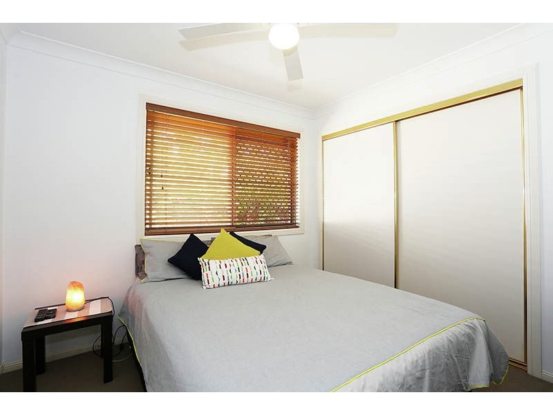 4 Huntington Court, Calamvale QLD 4116