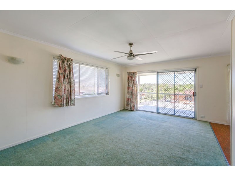 28 Fernshaw St, Macgregor QLD 4109