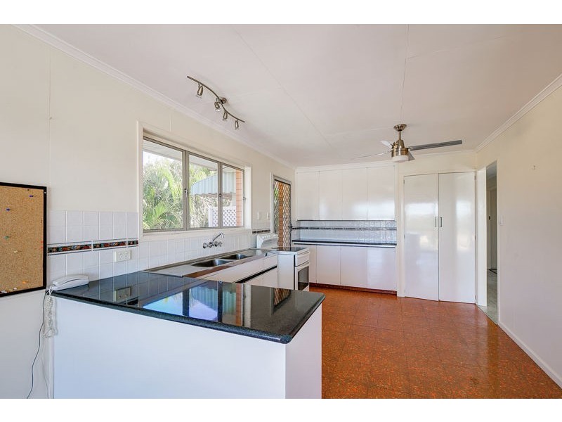 28 Fernshaw St, Macgregor QLD 4109