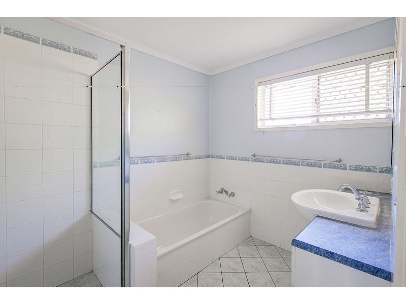 28 Fernshaw St, Macgregor QLD 4109