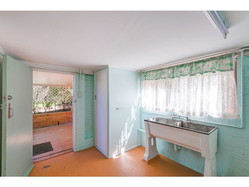 28 Fernshaw St, Macgregor QLD 4109