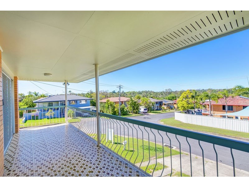 28 Fernshaw St, Macgregor QLD 4109