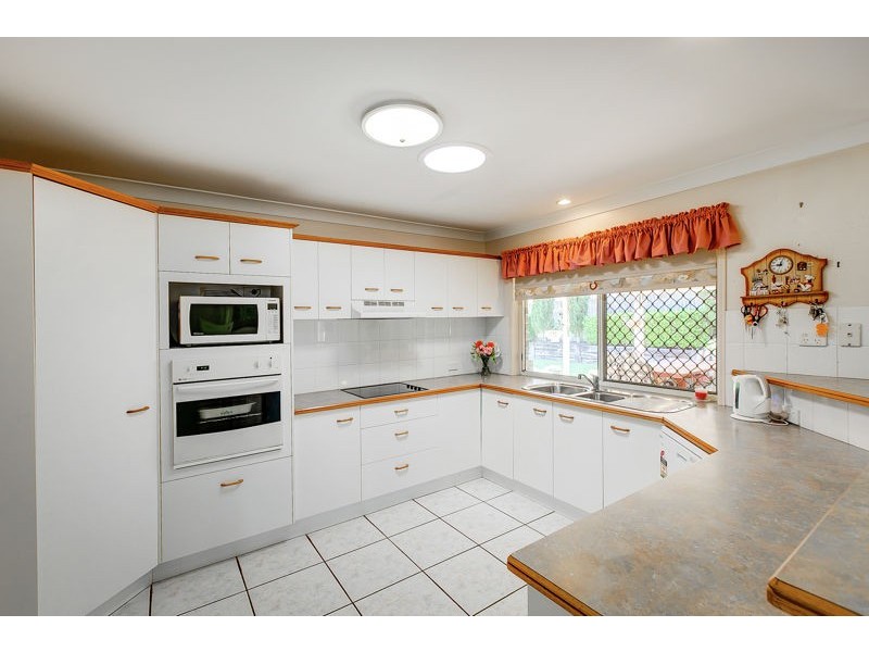 26 Somerset Place, Parkinson QLD 4115