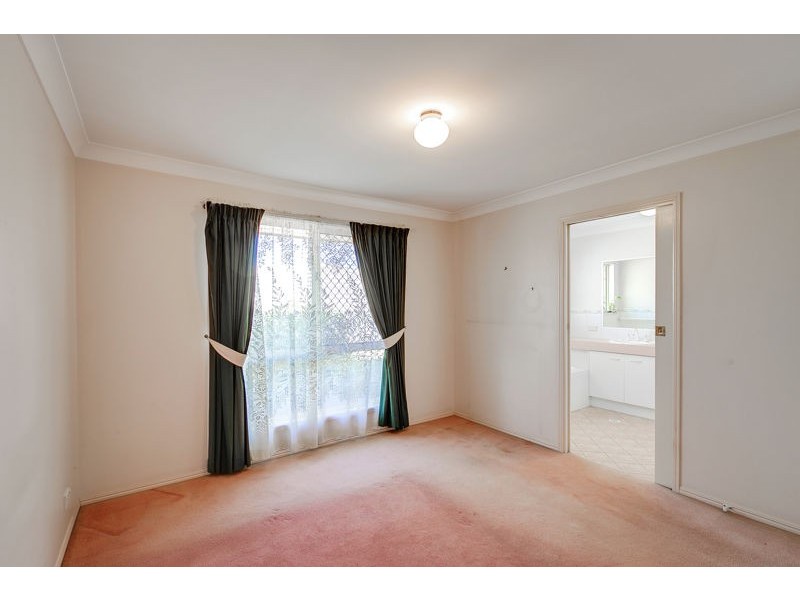 26 Somerset Place, Parkinson QLD 4115