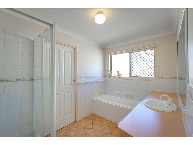 26 Somerset Place, Parkinson QLD 4115