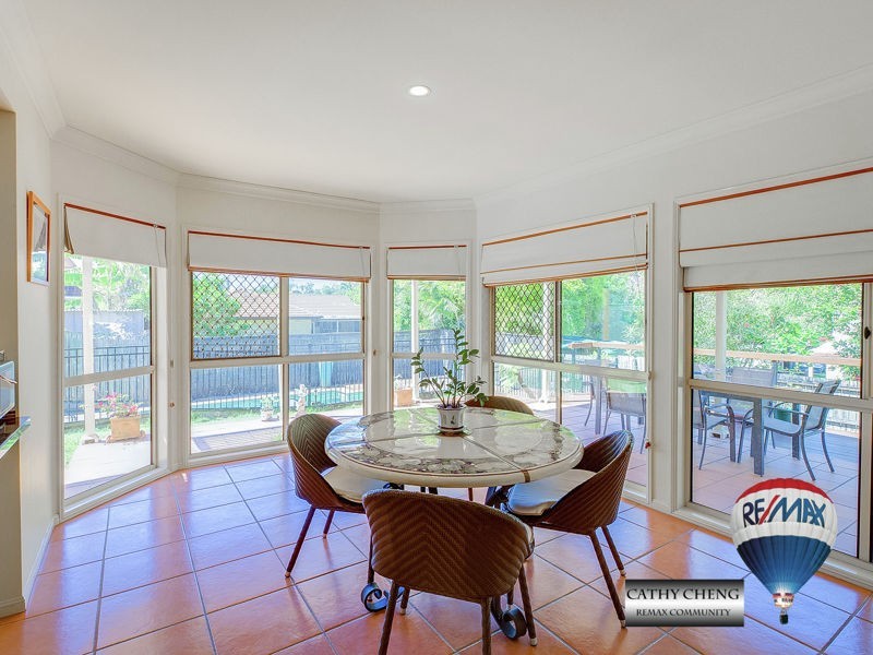 8 Darling Close, Calamvale QLD 4116