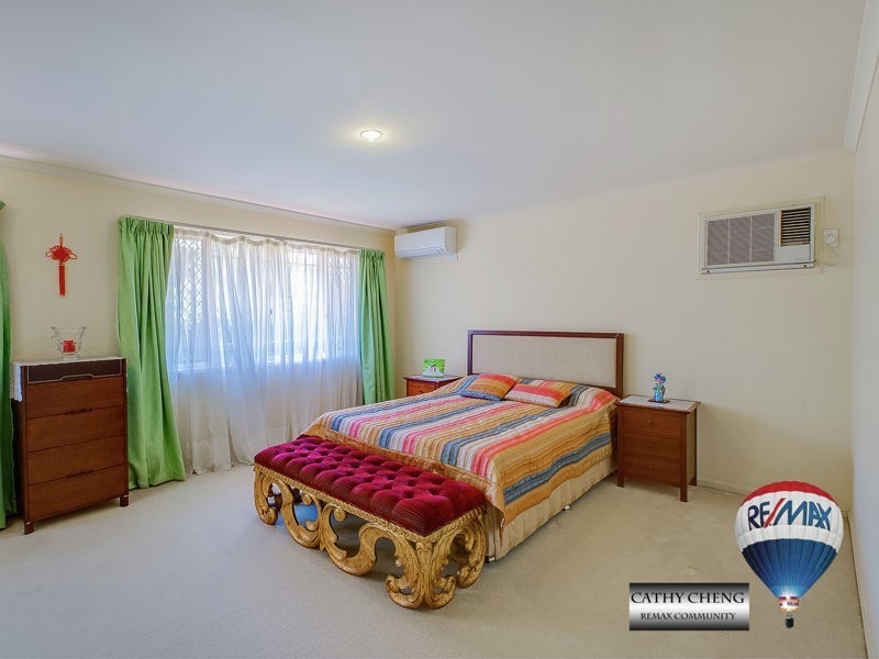 8 Darling Close, Calamvale QLD 4116