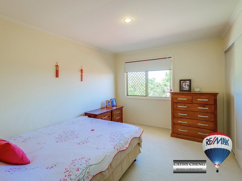 8 Darling Close, Calamvale QLD 4116
