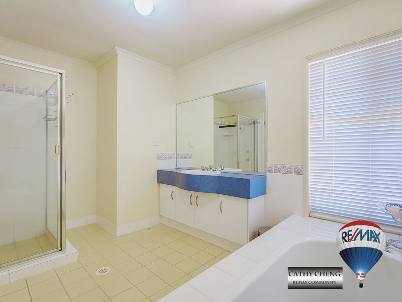 8 Darling Close, Calamvale QLD 4116